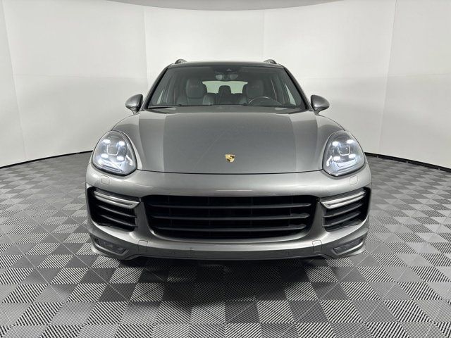 2016 Porsche Cayenne GTS