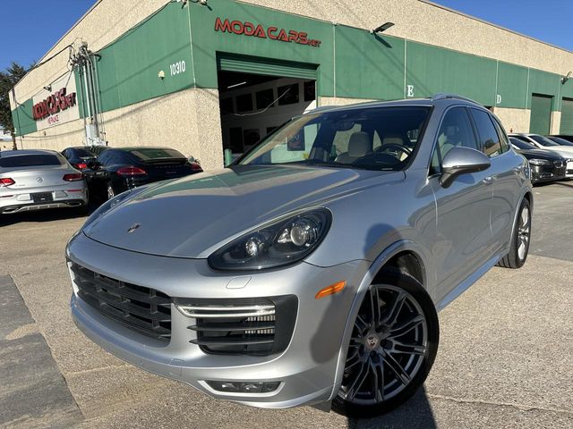 2016 Porsche Cayenne GTS