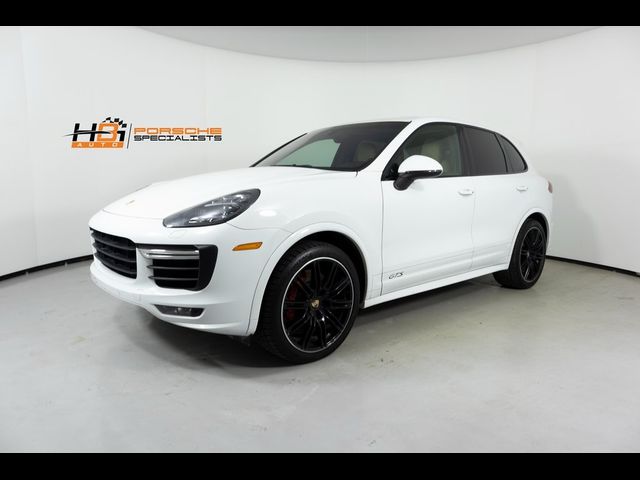 2016 Porsche Cayenne GTS