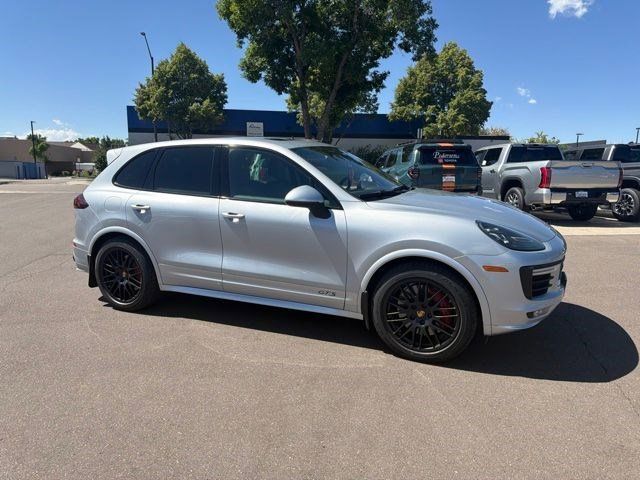 2016 Porsche Cayenne GTS