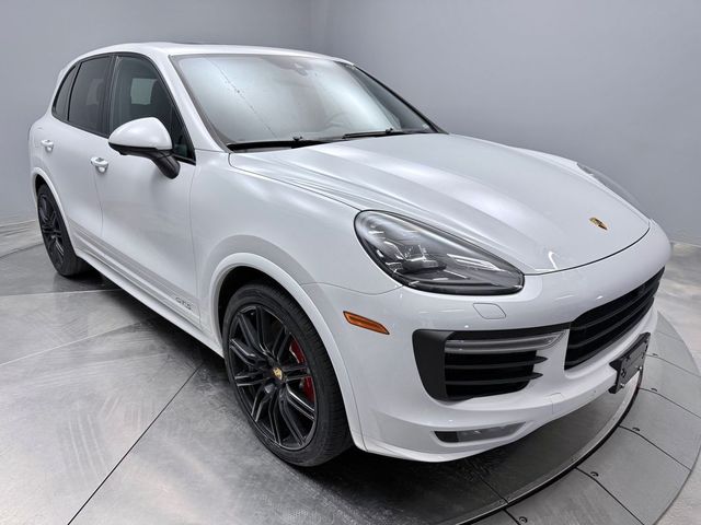 2016 Porsche Cayenne GTS