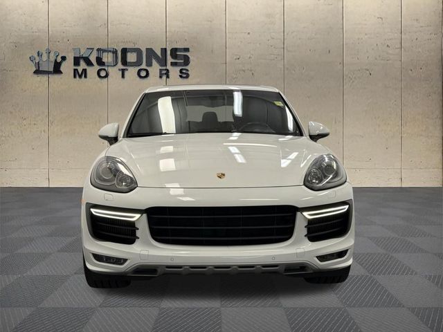 2016 Porsche Cayenne GTS