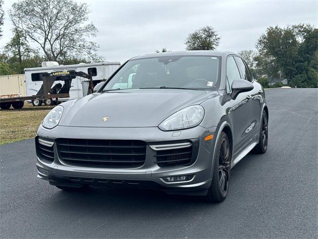 2016 Porsche Cayenne GTS