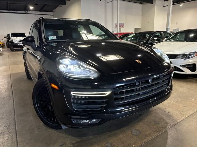 2016 Porsche Cayenne GTS