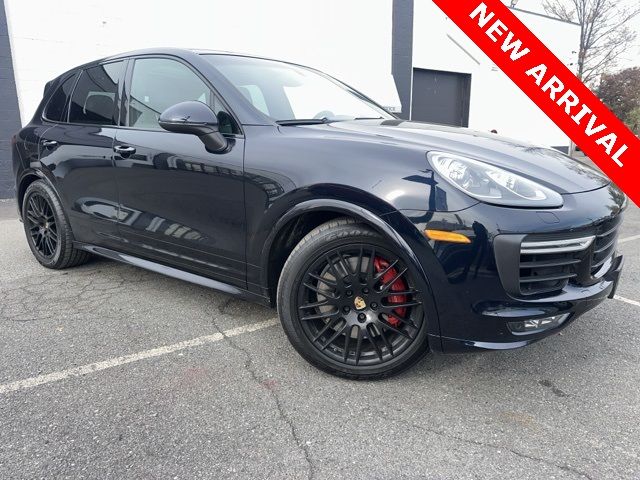 2016 Porsche Cayenne GTS