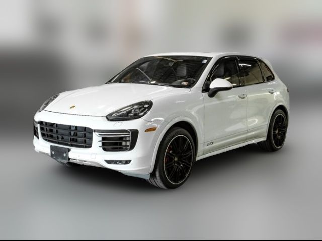 2016 Porsche Cayenne GTS