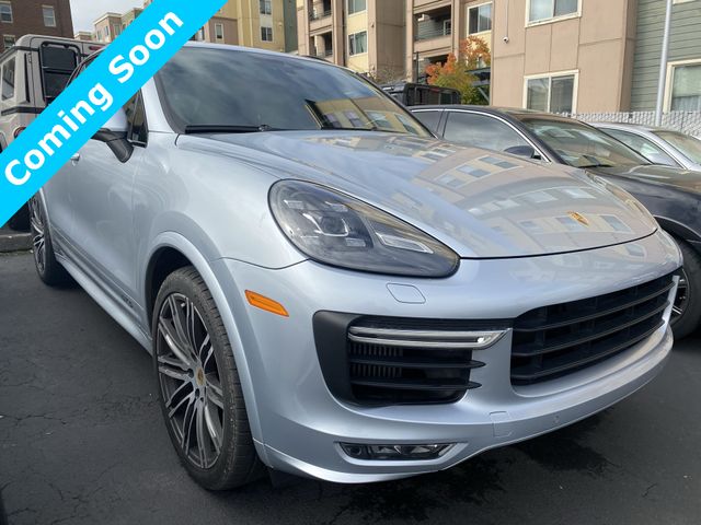 2016 Porsche Cayenne GTS