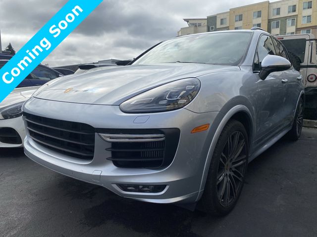 2016 Porsche Cayenne GTS