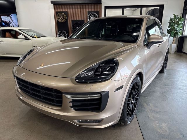 2016 Porsche Cayenne GTS