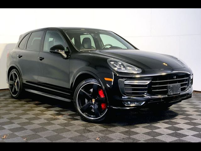 2016 Porsche Cayenne GTS