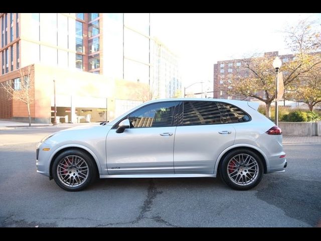 2016 Porsche Cayenne GTS