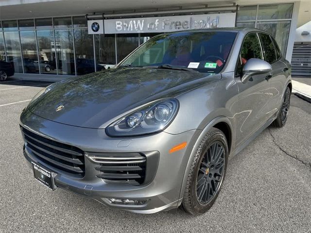 2016 Porsche Cayenne GTS