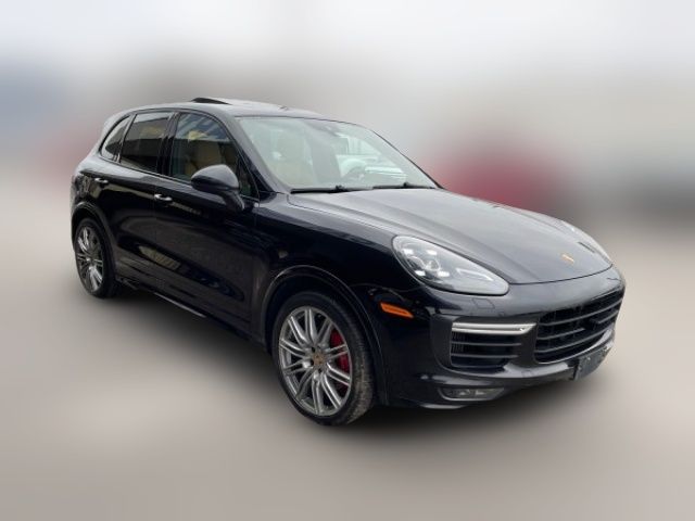 2016 Porsche Cayenne GTS