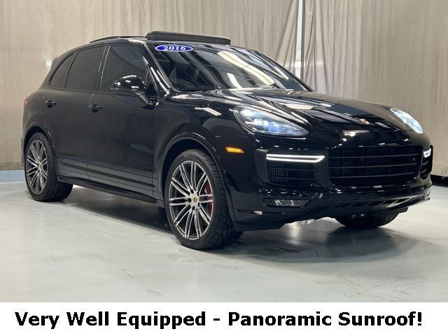 2016 Porsche Cayenne GTS