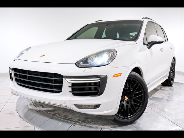 2016 Porsche Cayenne GTS
