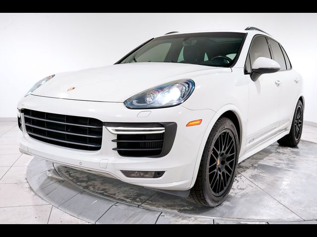 2016 Porsche Cayenne GTS