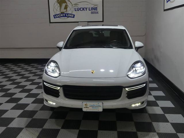 2016 Porsche Cayenne GTS
