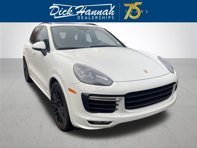 2016 Porsche Cayenne GTS