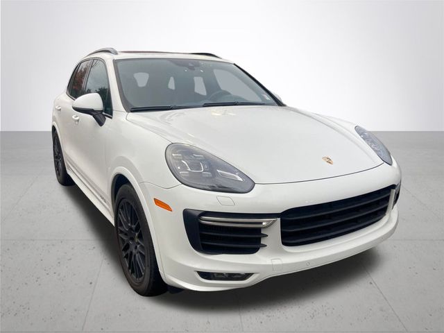 2016 Porsche Cayenne GTS