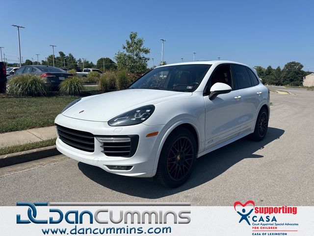 2016 Porsche Cayenne GTS