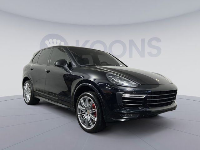 2016 Porsche Cayenne GTS