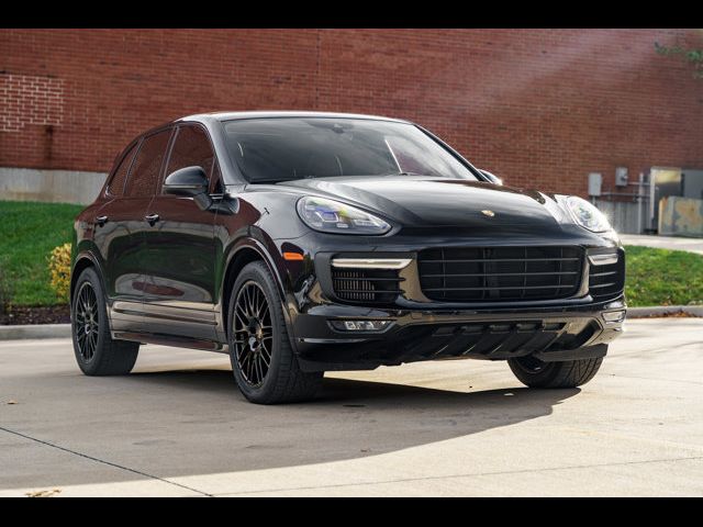 2016 Porsche Cayenne GTS