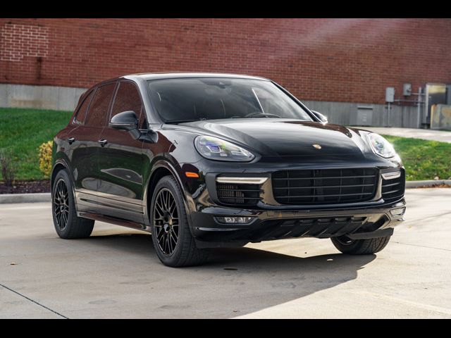 2016 Porsche Cayenne GTS