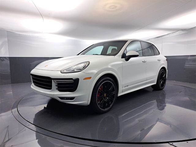 2016 Porsche Cayenne GTS