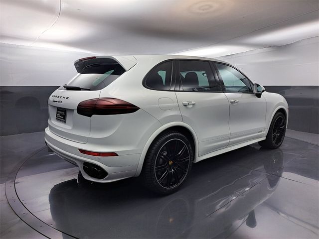 2016 Porsche Cayenne GTS