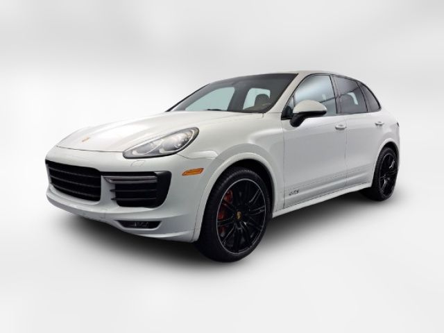 2016 Porsche Cayenne GTS