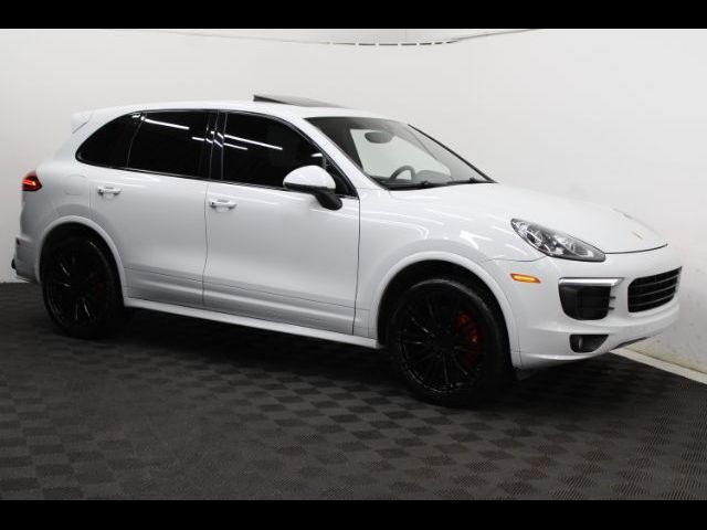 2016 Porsche Cayenne Base
