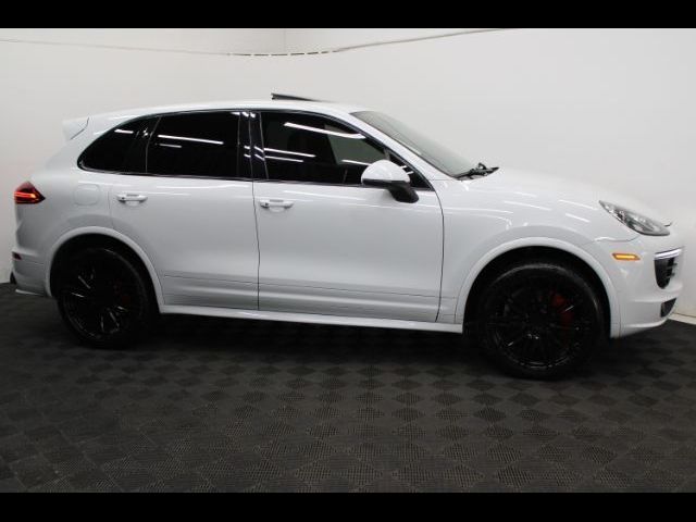 2016 Porsche Cayenne Base