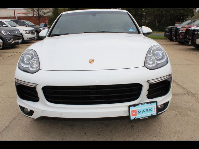2016 Porsche Cayenne Base