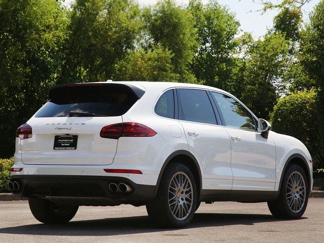 2016 Porsche Cayenne S