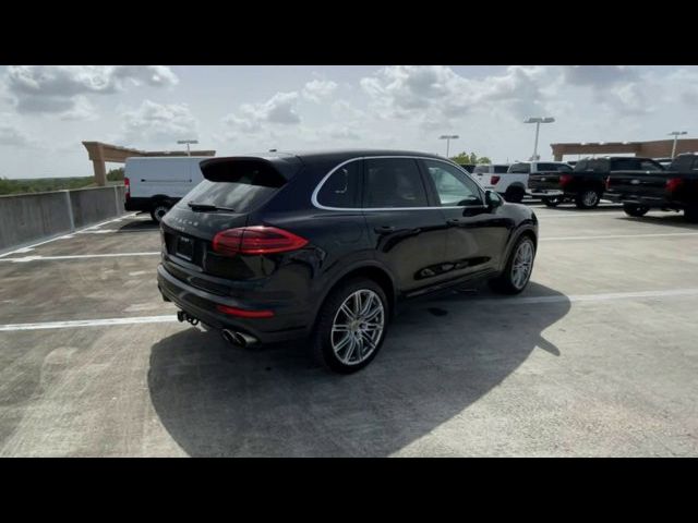 2016 Porsche Cayenne S