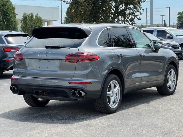 2016 Porsche Cayenne S