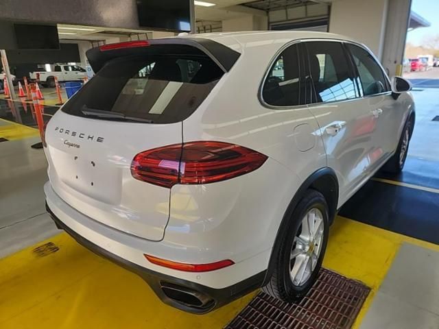 2016 Porsche Cayenne Base