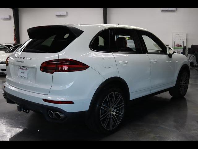 2016 Porsche Cayenne S