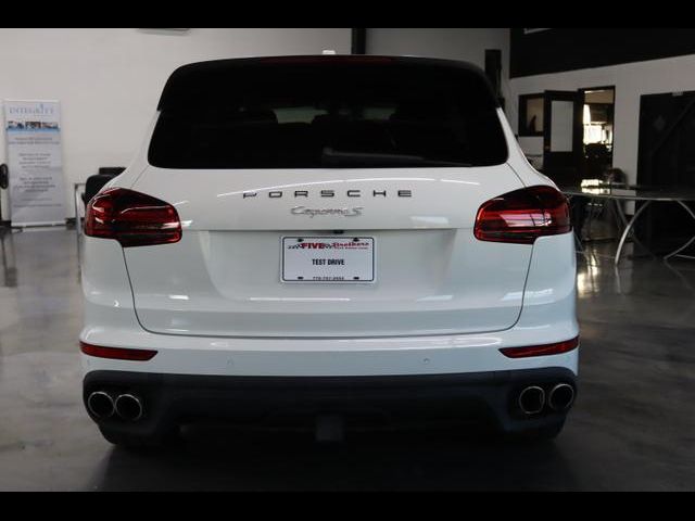 2016 Porsche Cayenne S