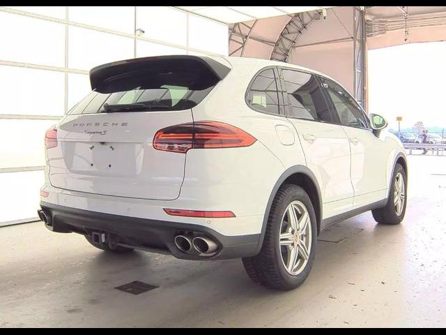 2016 Porsche Cayenne S