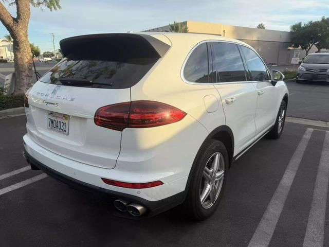 2016 Porsche Cayenne S