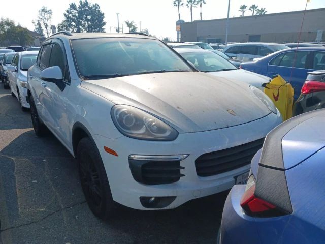 2016 Porsche Cayenne Base