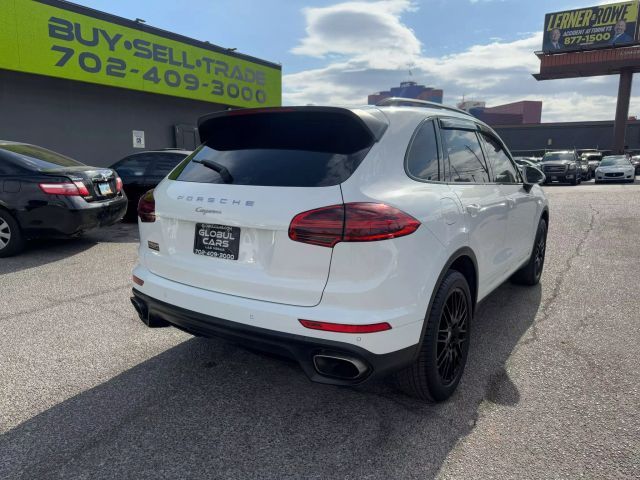 2016 Porsche Cayenne Base