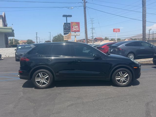 2016 Porsche Cayenne Base
