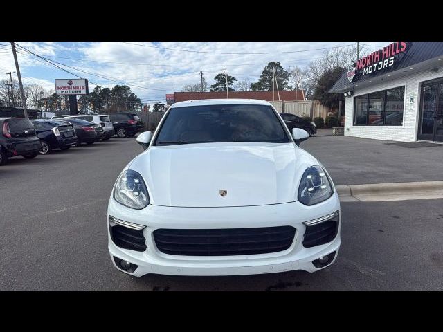 2016 Porsche Cayenne Base