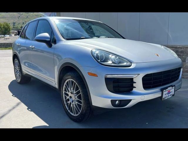 2016 Porsche Cayenne Base