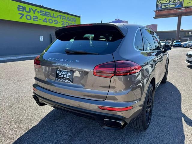 2016 Porsche Cayenne Base