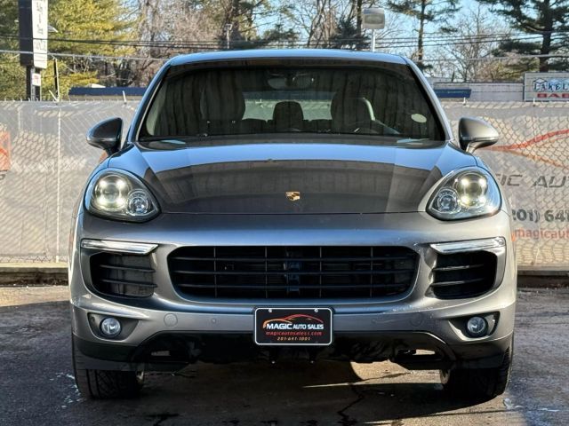 2016 Porsche Cayenne Base