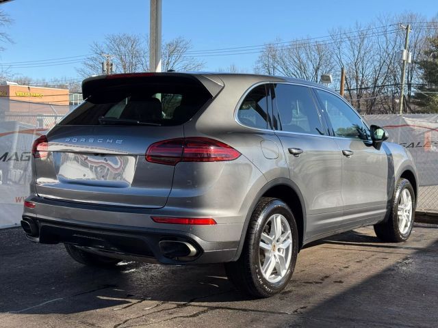 2016 Porsche Cayenne Base