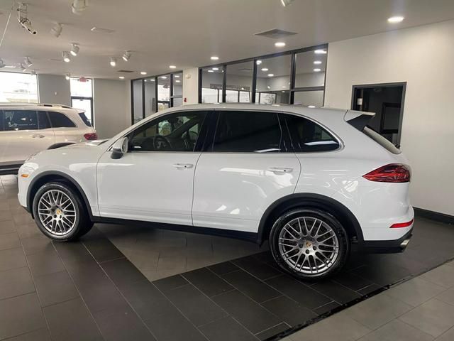 2016 Porsche Cayenne Base